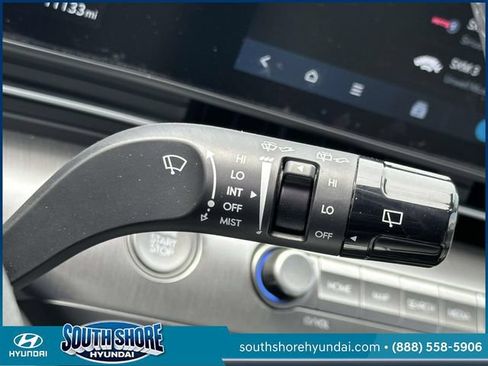 Certified 2024 Hyundai Kona Limited FWD image 27