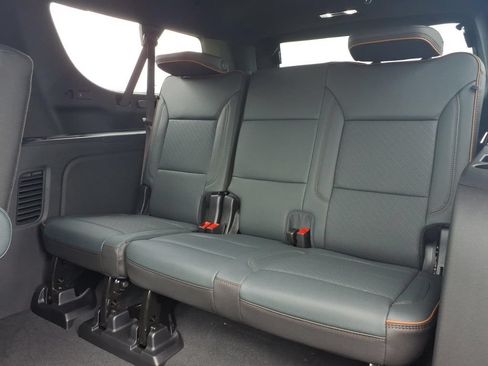 New 2026 GMC Yukon XL AT4 w/ AT4 Premium Plus Package AWD/4WD image 15