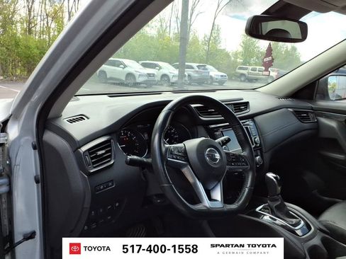Used 2018 Nissan Rogue SL AWD/4WD image 13