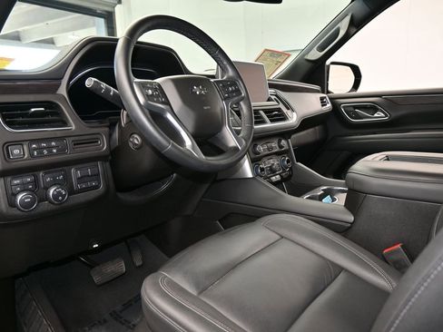 Used 2023 Chevrolet Tahoe Z71 w/ Luxury Package image 12