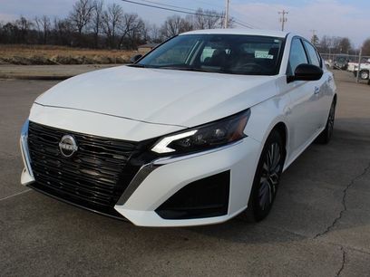 Used 2025 Nissan Altima 2.5 SV