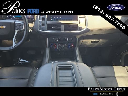 Used 2024 Chevrolet Suburban Premier AWD/4WD image 13
