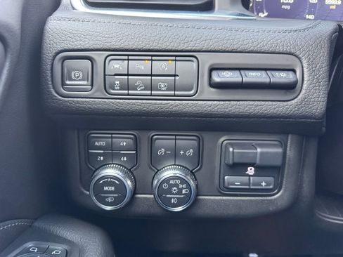 Used 2023 GMC Yukon XL Denali w/ Max Trailering Package image 40