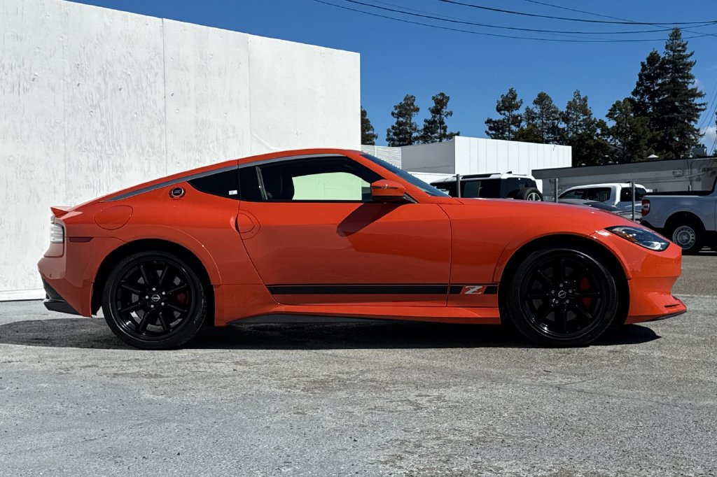 Used 2024 Nissan Z Performance w/ Heritage Edition RWD image 2