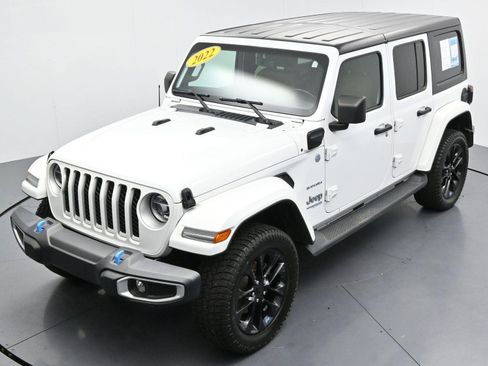 Used 2022 Jeep Wrangler Unlimited Sahara AWD/4WD image 41