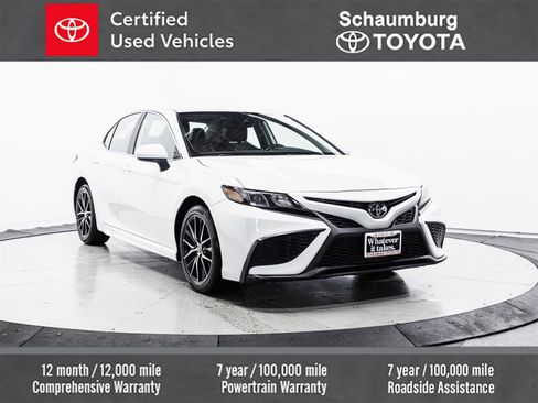Certified 2024 Toyota Camry SE image 1