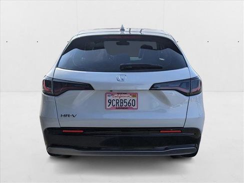 Used 2023 Honda HR-V EX-L image 7