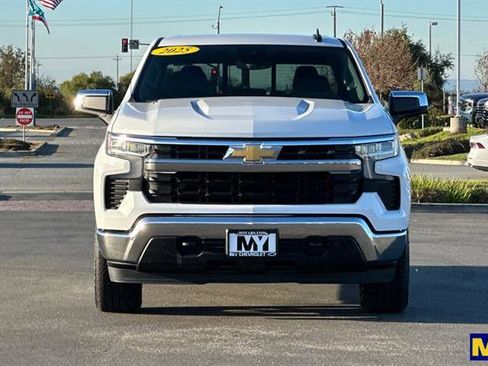 Used 2025 Chevrolet Silverado 1500 LT image 9