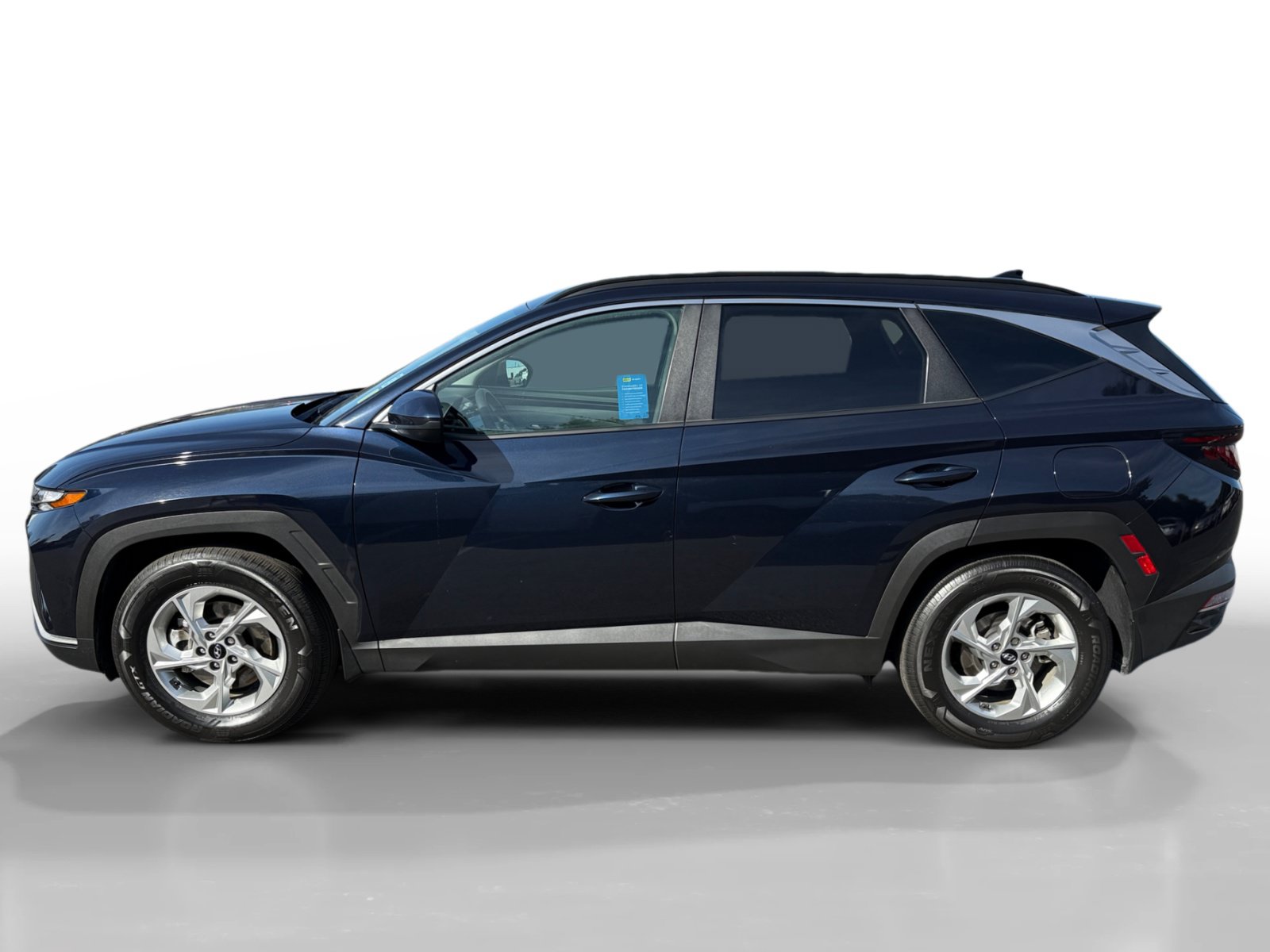 Used 2024 Hyundai Tucson SEL FWD image 2