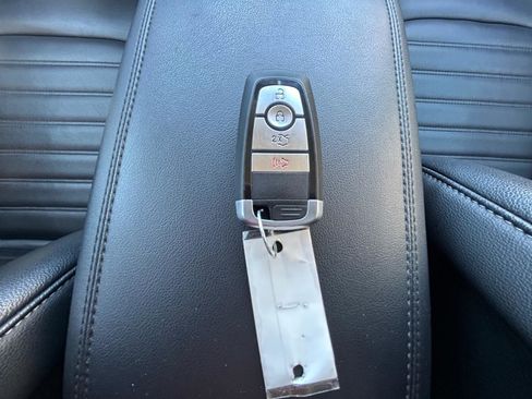 Used 2019 Ford Edge SEL w/ Equipment Group 201A FWD image 24