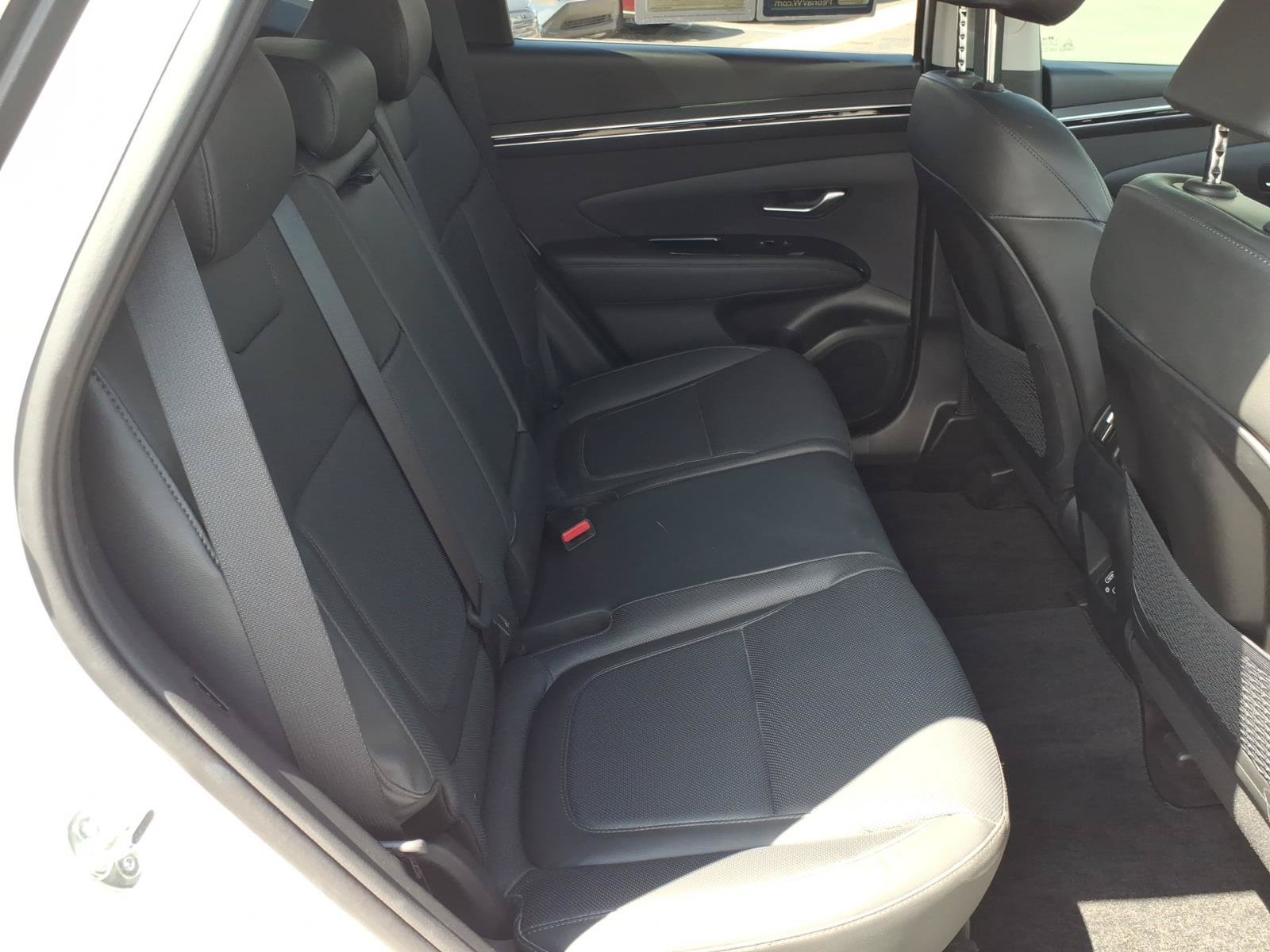 Used 2023 Hyundai Tucson Limited FWD image 14