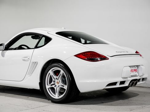 Used 2011 Porsche Cayman S image 32