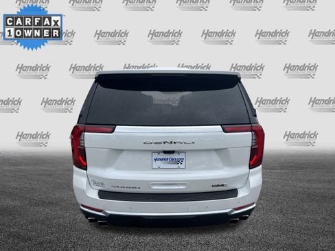 Used 2025 GMC Yukon XL Denali w/ Denali Reserve Package image 9