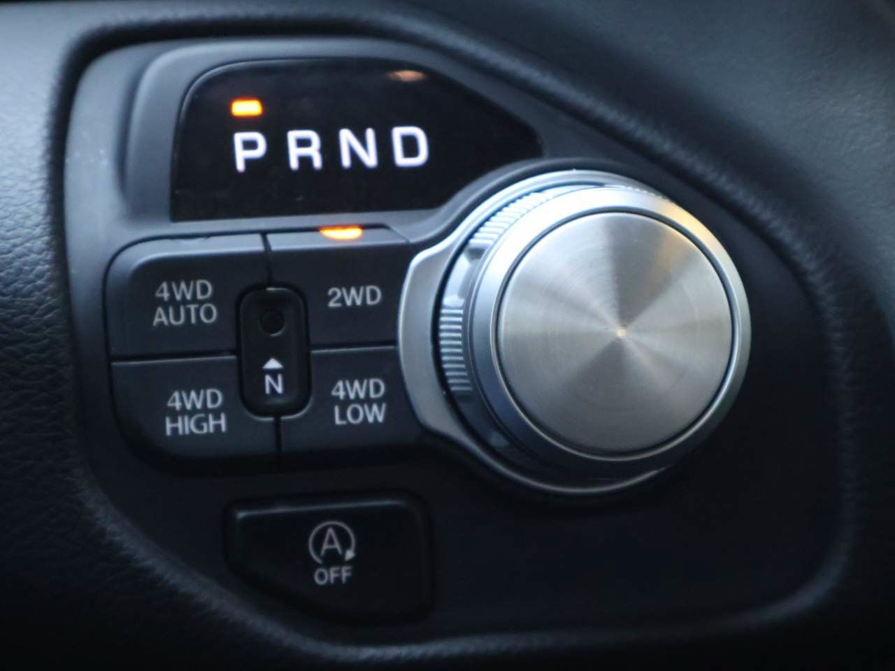 Used 2025 RAM 1500 Laramie AWD/4WD image 15