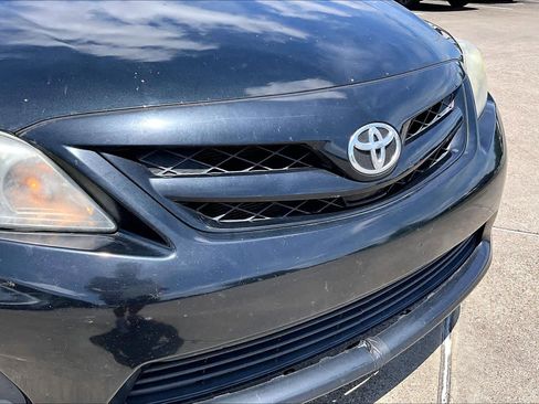 Used 2012 Toyota Corolla LE FWD image 27