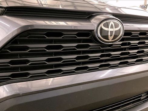 Used 2020 Toyota RAV4 LE w/ All Weather Liner Package image 29