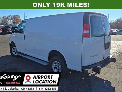 Used 2024 GMC Savana 2500 w/ Driver Convenience Package image 6