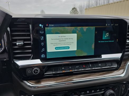 Used 2025 Chevrolet Silverado 1500 LT image 19