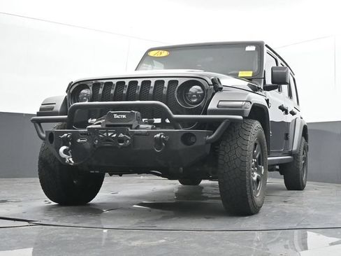 Used 2018 Jeep Wrangler Unlimited Sport AWD/4WD image 26
