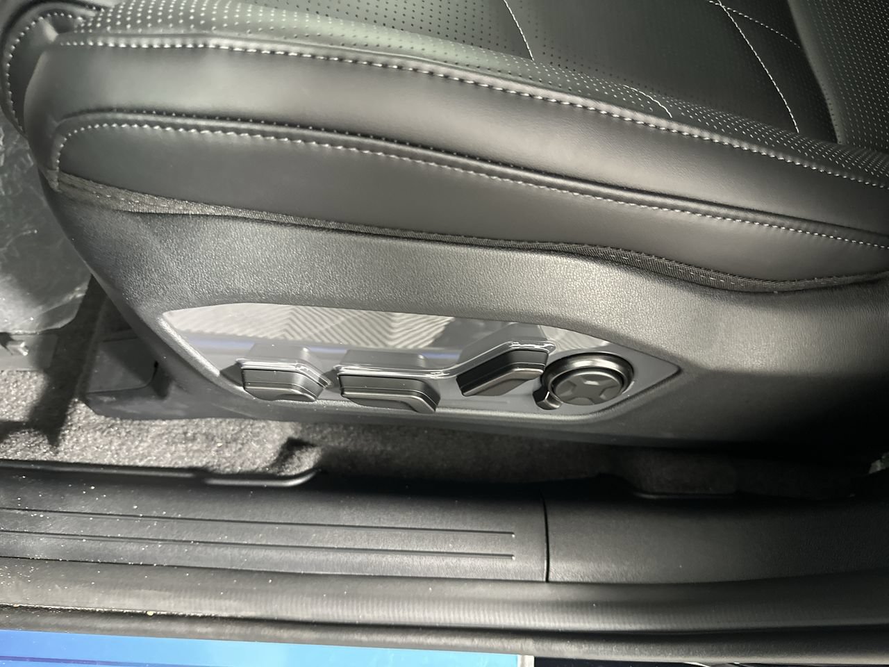 New 2027 Kia Telluride X-Line SX Prestige AWD/4WD image 4