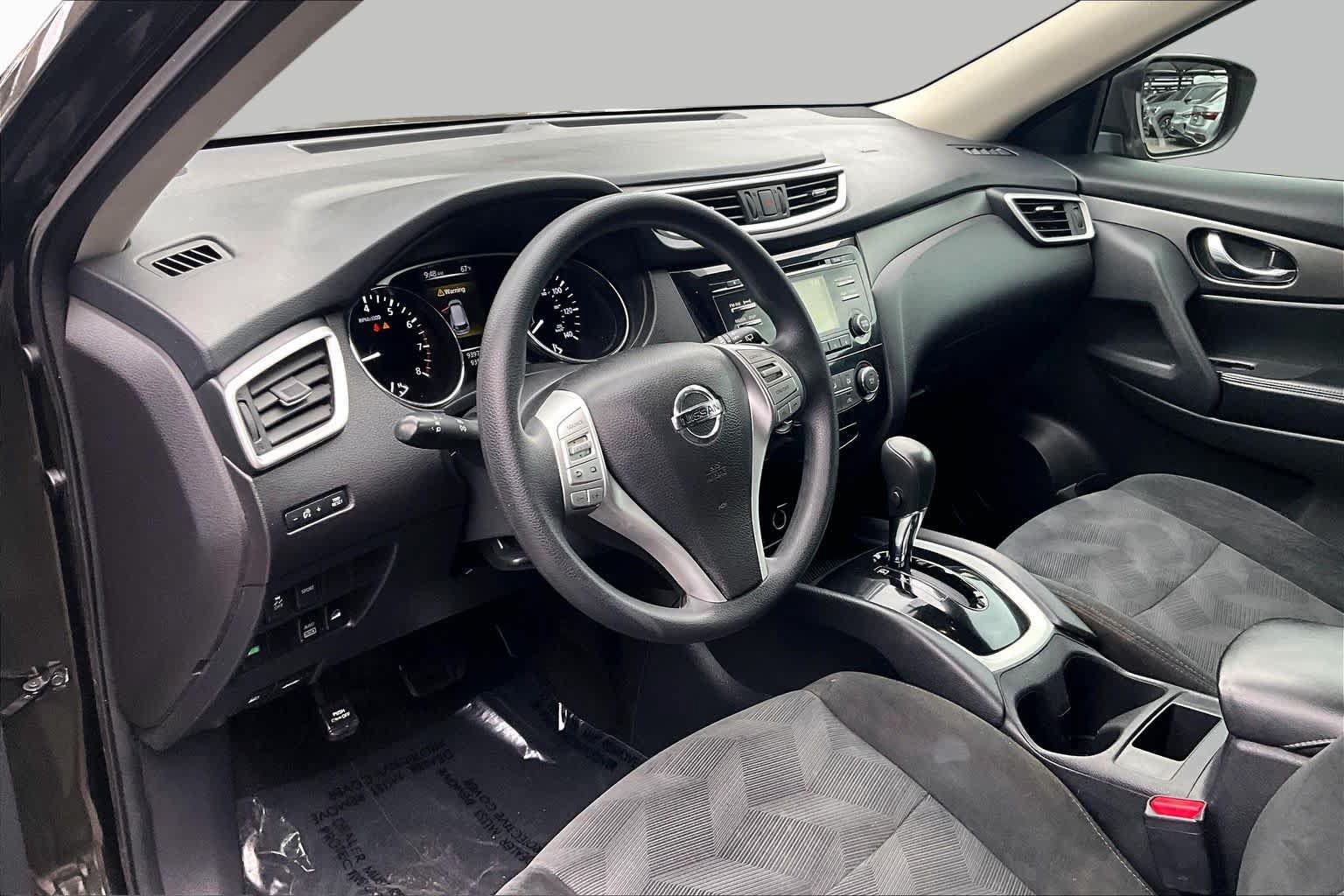Used 2016 Nissan Rogue S AWD/4WD image 18