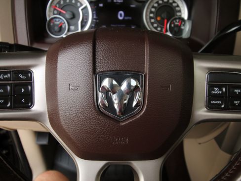 Used 2017 RAM 2500 Laramie w/ Convenience Group image 27