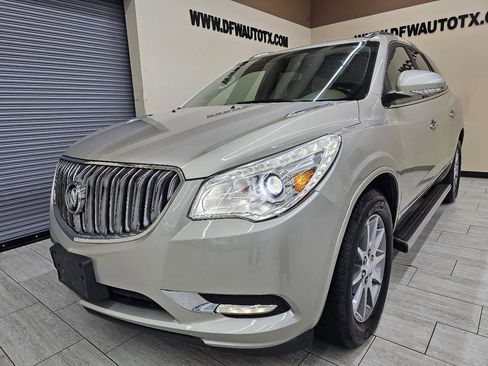 Used 2016 Buick Enclave Leather image 2