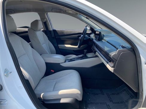 Used 2023 Honda Accord LX image 15