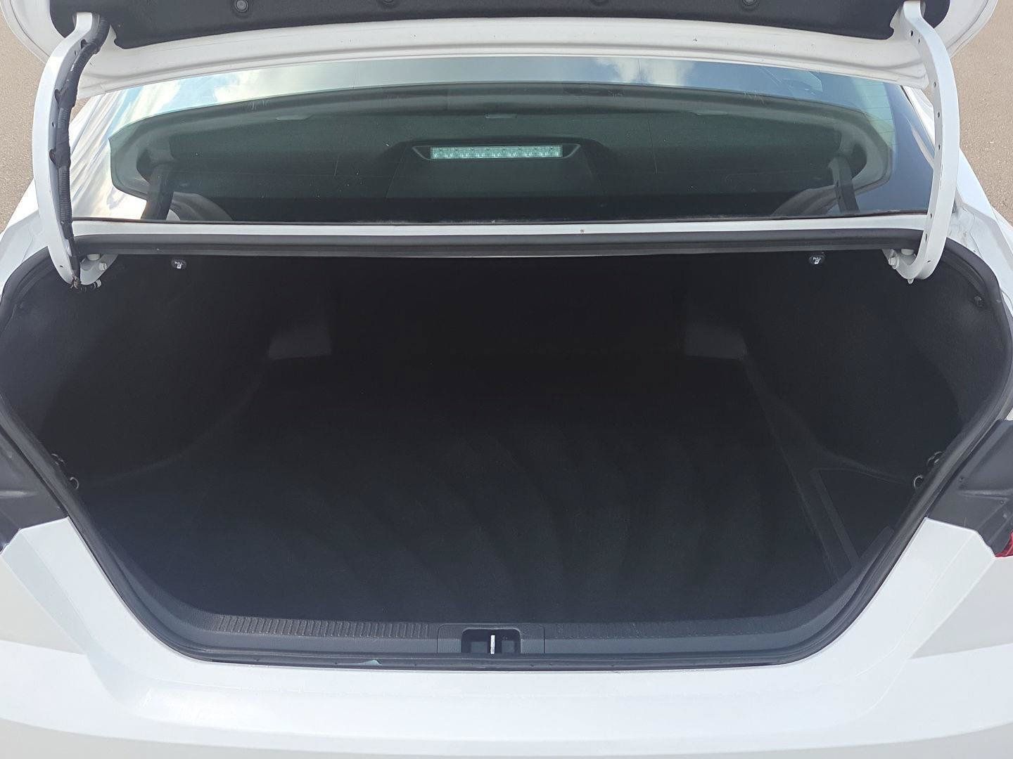 Used 2025 Toyota Camry LE FWD image 5