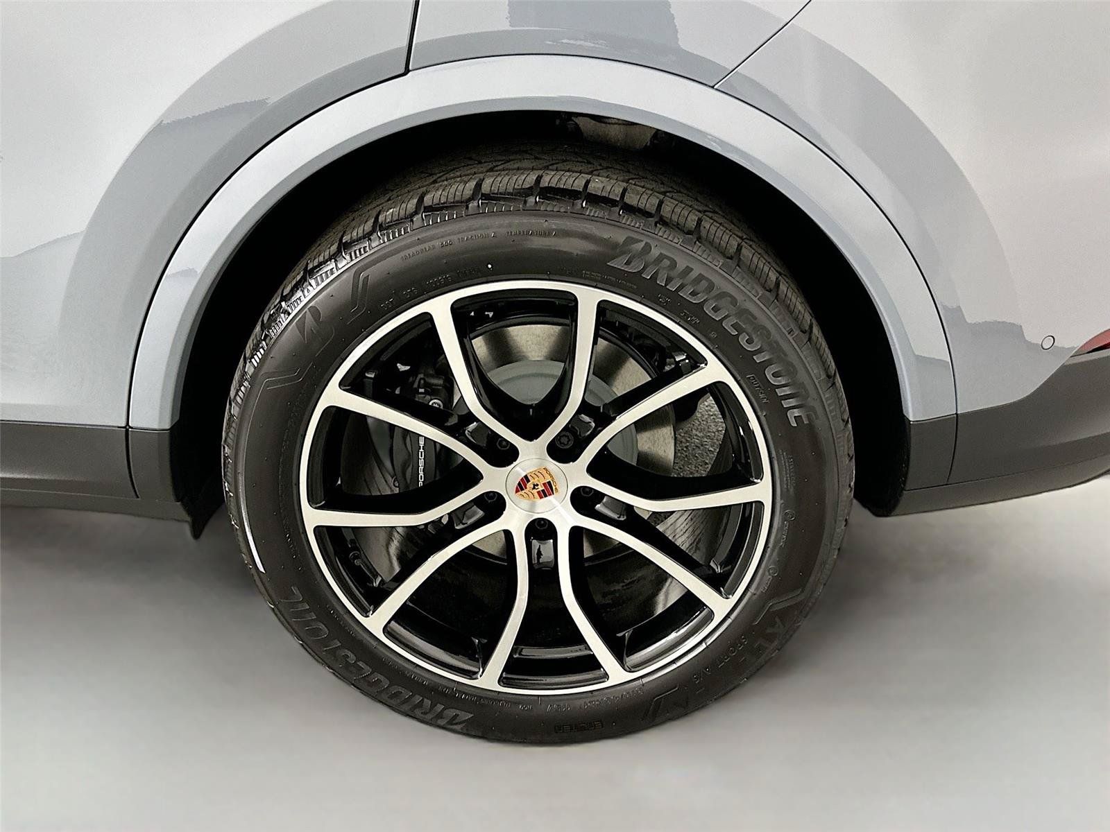 Certified 2026 Porsche Cayenne Coupe AWD/4WD image 12