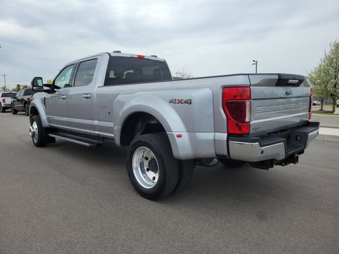 Used 2022 Ford F450 XLT w/ XLT Premium Package AWD/4WD image 3