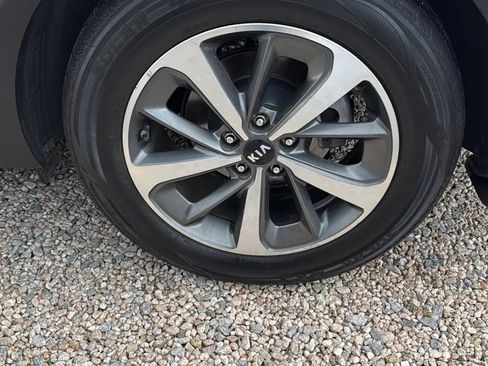 Used 2019 Kia Sorento EX FWD image 37