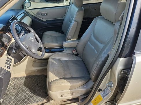 Used 2003 Toyota Highlander 4WD V6 image 24