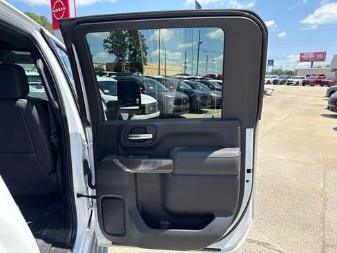 Used 2023 GMC Sierra 2500 AT4 w/ AT4 Premium Plus Package AWD/4WD image 24