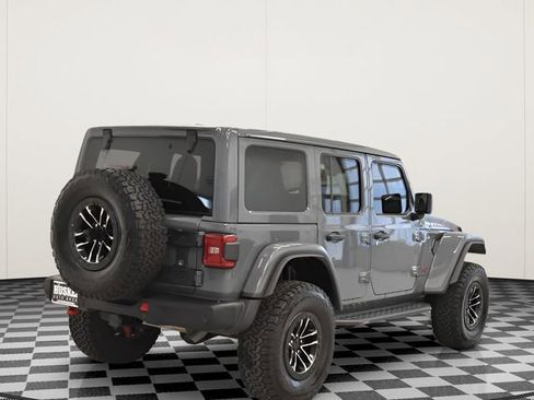 Used 2025 Jeep Wrangler Unlimited Rubicon image 4