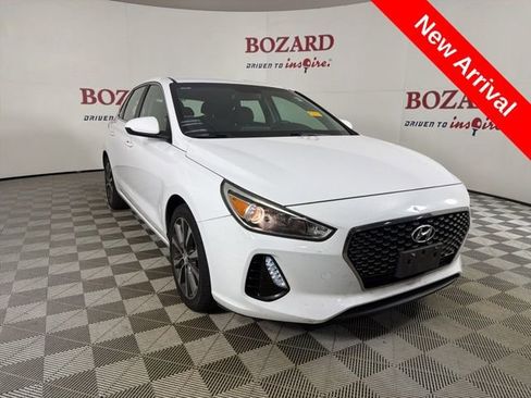Used 2018 Hyundai Elantra GT image 1
