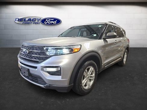 Used 2022 Ford Explorer XLT w/ Equipment Group 202A image 1