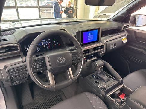 New 2025 Toyota Tacoma SR5 image 15