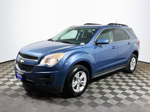 Used 2011 Chevrolet Equinox LT w/ Driver Convenience Package FWD image 3