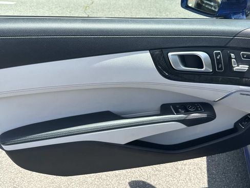 Used 2020 Mercedes-Benz SL 550 image 16