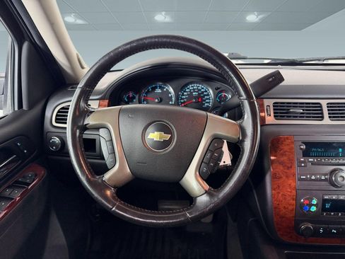 Used 2013 Chevrolet Tahoe LT RWD image 11
