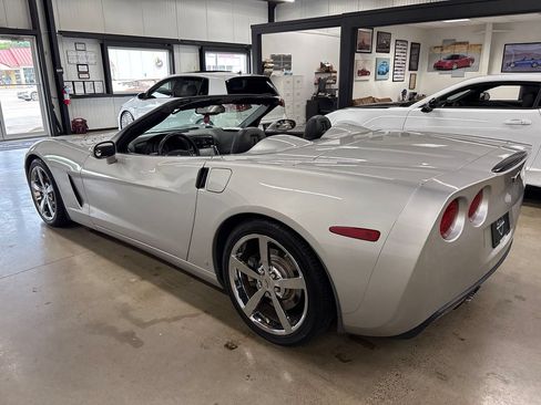 Used 2008 Chevrolet Corvette Convertible w/ Preferred Equipment Group RWD image 8