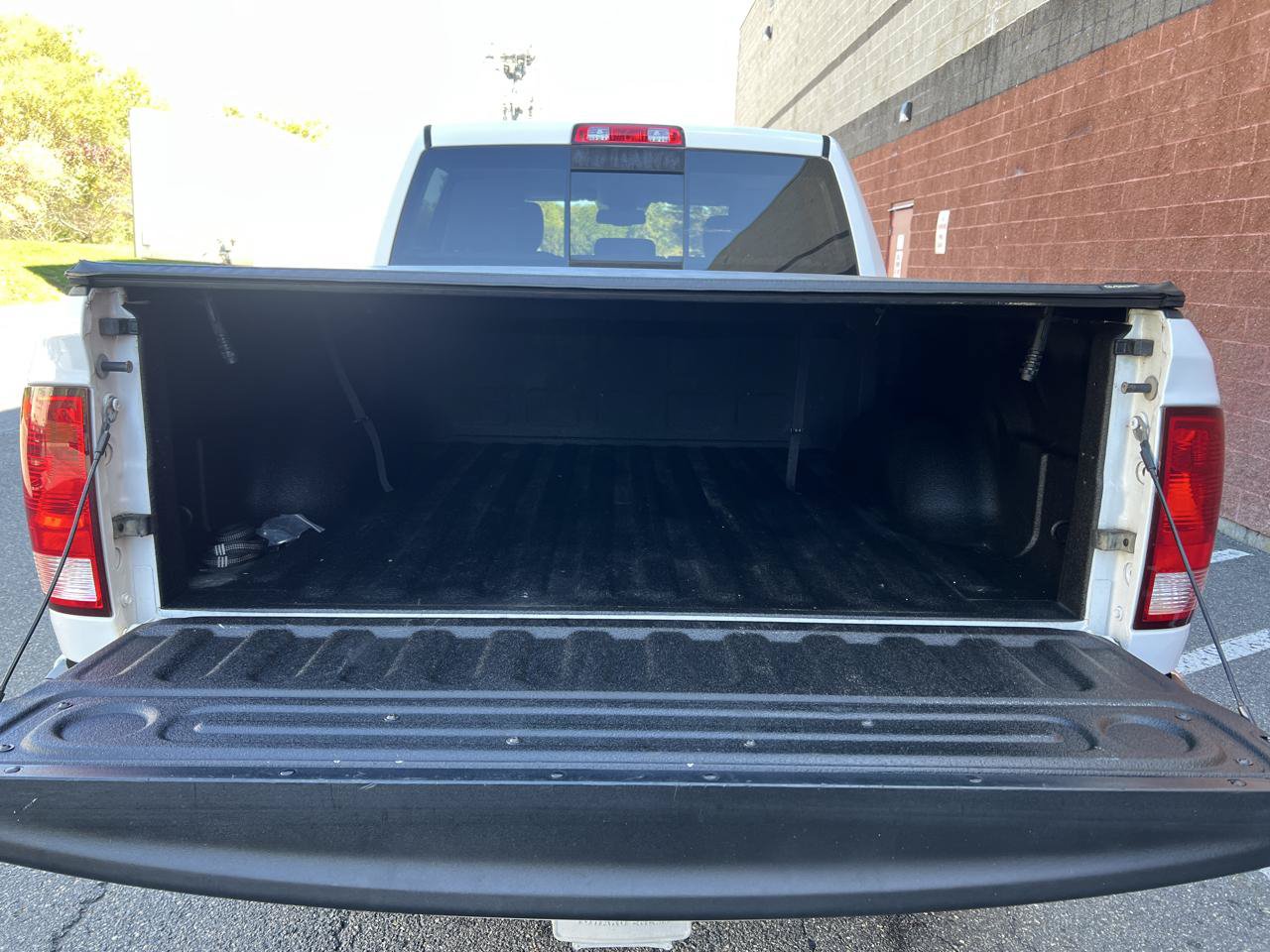 Used 2017 RAM 1500 Big Horn AWD/4WD image 9
