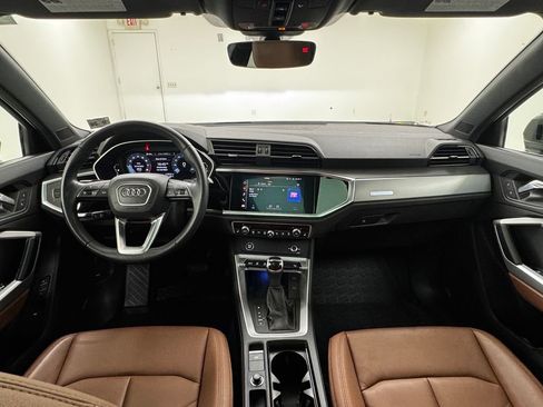 Used 2022 Audi Q3 2.0T Premium Plus w/ Premium Plus Package image 17