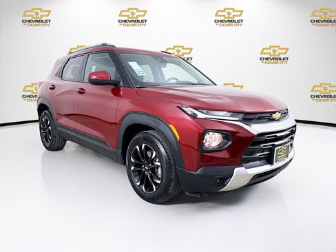 Used 2023 Chevrolet TrailBlazer LT FWD image 1
