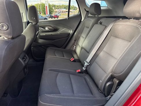 Used 2022 GMC Terrain SLE FWD image 36