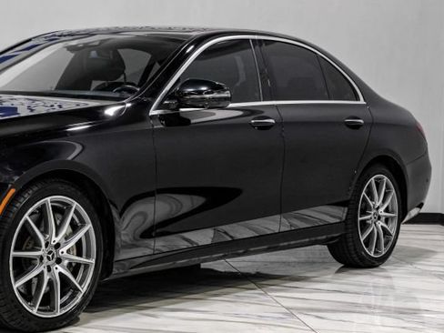 Used 2022 Mercedes-Benz E 450 4MATIC Sedan w/ Driver Assistance Package image 8