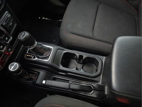 Used 2020 Jeep Wrangler Rubicon AWD/4WD image 20