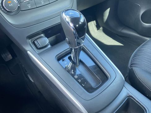 Used 2017 Nissan Sentra SV image 19