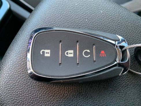 Used 2025 Chevrolet TrailBlazer LT w/ Driver Confidence Package image 22